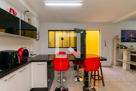 Casa à venda com 340m², 3 quartos e 3 vagas Casa à venda com 340m², 3 quartos e 3 vagasCozinha