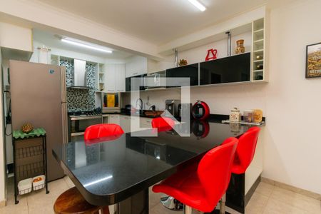 Casa à venda com 340m², 3 quartos e 3 vagas Casa à venda com 340m², 3 quartos e 3 vagasCozinha