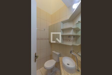 Casa de condomínio à venda com 72m², 2 quartos e 1 vagaBanheiro