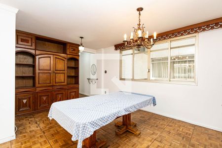 Apartamento para alugar com 140m², 3 quartos e 1 vagaSala