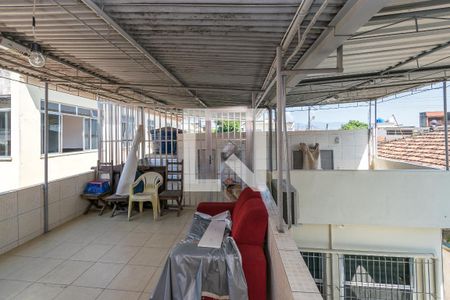 Casa à venda com 91m², 3 quartos e 1 vaga Casa à venda com 91m², 3 quartos e 1 vagaTerraço