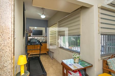 Casa à venda com 91m², 3 quartos e 1 vaga Casa à venda com 91m², 3 quartos e 1 vagaÁrea de Serviço e Cozinha de apoio