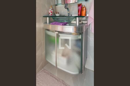 Casa à venda com 91m², 3 quartos e 1 vaga Casa à venda com 91m², 3 quartos e 1 vagaBanheiro