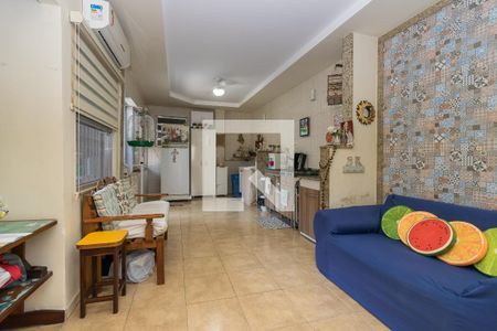 Casa à venda com 91m², 3 quartos e 1 vaga Casa à venda com 91m², 3 quartos e 1 vagaÁrea de Serviço e Cozinha de apoio