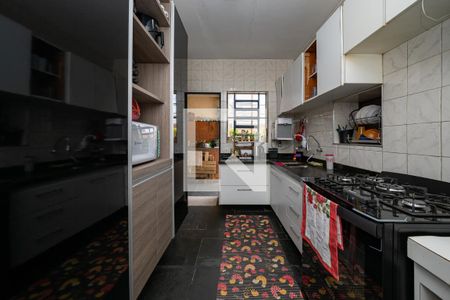 Casa à venda com 350m², 3 quartos e 3 vagasCozinha