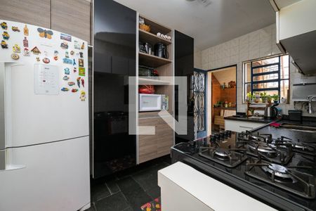 Casa à venda com 350m², 3 quartos e 3 vagasCozinha