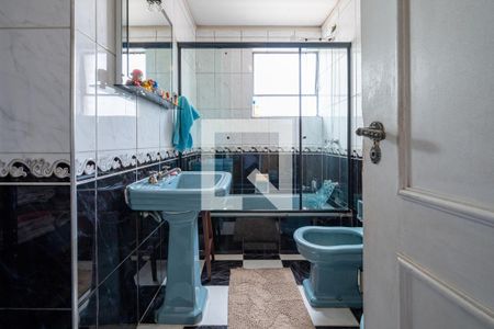 Casa à venda com 350m², 3 quartos e 3 vagasBanheiro