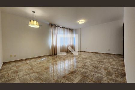 Sala de apartamento para alugar com 3 quartos, 126m² em Gonzaga, Santos