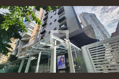 Apartamento para alugar com 126m², 3 quartos e 1 vagaFachada