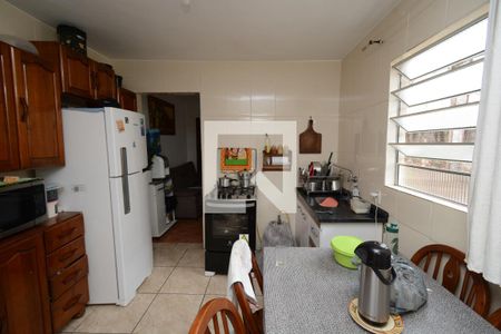 Casa à venda com 276m², 3 quartos e 2 vagasCasa 2