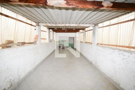 Casa à venda com 276m², 3 quartos e 2 vagasQuintal