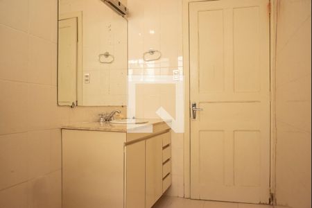 Casa à venda com 80m², 2 quartos e 2 vagasBanheiro