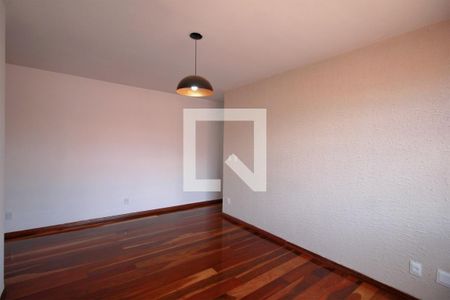 Sala de apartamento à venda com 2 quartos, 62m² em Sagrada Família, Belo Horizonte