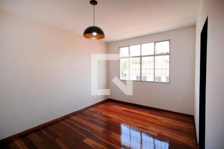 Sala de apartamento à venda com 2 quartos, 62m² em Sagrada Família, Belo Horizonte
