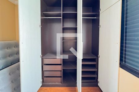 Apartamento à venda com 96m², 3 quartos e 2 vagasQuarto