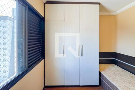 Apartamento à venda com 96m², 3 quartos e 2 vagasQuarto 2 - Armários