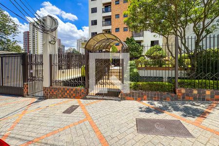 Apartamento à venda com 96m², 3 quartos e 2 vagasFachada