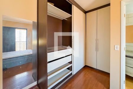 Apartamento à venda com 96m², 3 quartos e 2 vagasSuíte Armários