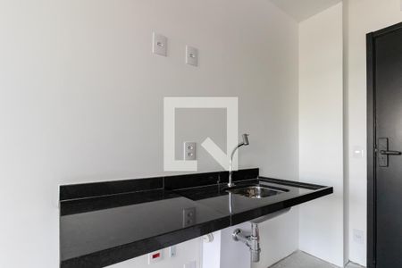 Cozinha de kitnet/studio à venda com 1 quarto, 24m² em Indianópolis, São Paulo