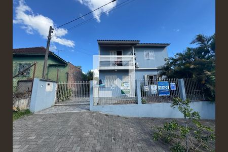 Casa à venda com 140m², 4 quartos e 1 vagaFachada