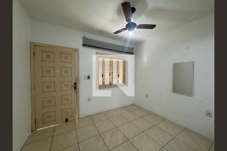 Casa à venda com 140m², 4 quartos e 1 vagaSalão