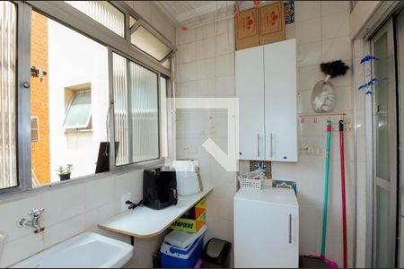 Apartamento para alugar com 67m², 3 quartos e 1 vagaÁrea de Serviço