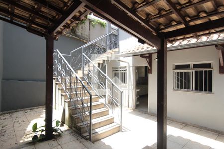 Casa à venda com 260m², 5 quartos e 6 vagasÁrea de Serviço