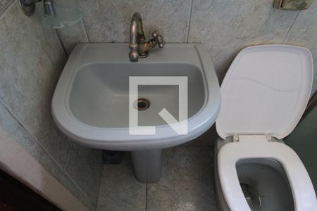 Casa à venda com 260m², 5 quartos e 6 vagasBanheiro da Suite 3