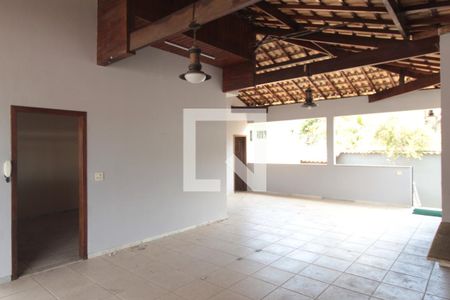 Casa à venda com 260m², 5 quartos e 6 vagasÁrea Gourmet