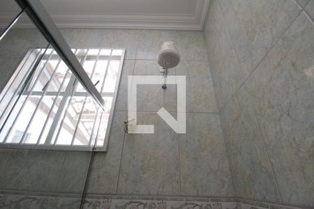 Casa à venda com 260m², 5 quartos e 6 vagasBanheiro Social