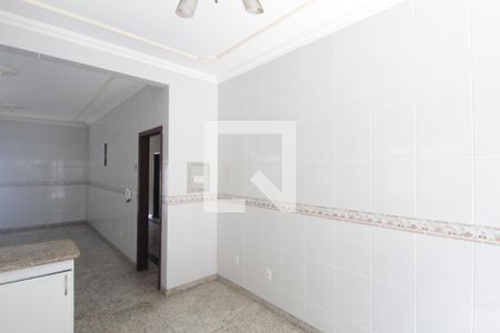 Casa à venda com 260m², 5 quartos e 6 vagasCozinha