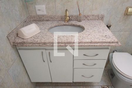 Casa à venda com 260m², 5 quartos e 6 vagasBanheiro Social