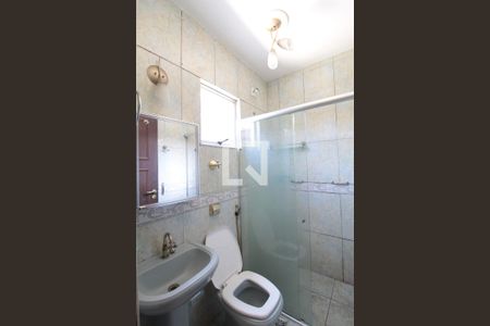 Casa à venda com 260m², 5 quartos e 6 vagasBanheiro da Suite 3