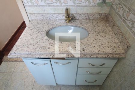 Casa à venda com 260m², 5 quartos e 6 vagasBanheiro da Suite 2