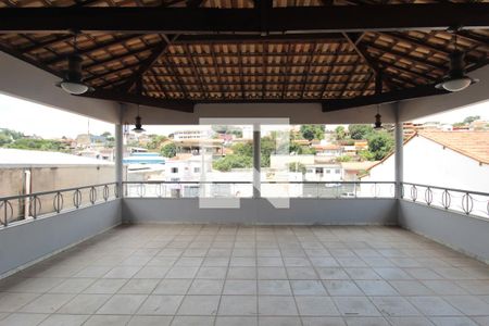 Casa à venda com 260m², 5 quartos e 6 vagasÁrea Gourmet