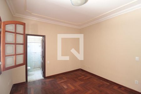 Casa à venda com 260m², 5 quartos e 6 vagasSuite 3