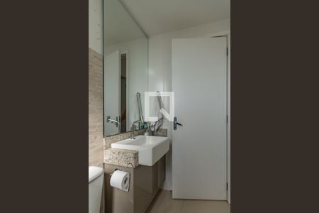 Apartamento à venda com 158m², 3 quartos e 2 vagasBanheiro Social