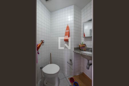 Apartamento à venda com 124m², 3 quartos e 2 vagasÁrea de Serviço - Banheiro