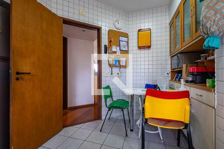 Apartamento à venda com 124m², 3 quartos e 2 vagasCozinha