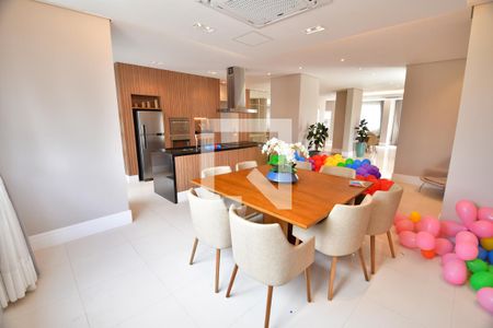 Apartamento à venda com 83m², 2 quartos e 2 vagasÁrea comum - Salão de festas