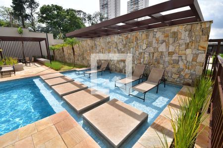 Apartamento à venda com 83m², 2 quartos e 2 vagasÁrea comum - Piscina 2