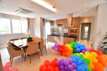 Apartamento à venda com 83m², 2 quartos e 2 vagasÁrea comum - Salão de festas