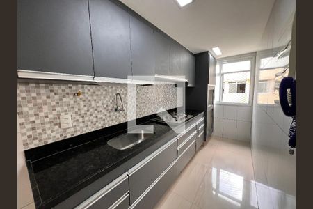Cozinha de apartamento para alugar com 3 quartos, 143m² em Taquara, Rio de Janeiro
