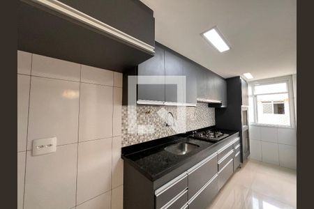 Cozinha de apartamento para alugar com 3 quartos, 143m² em Taquara, Rio de Janeiro