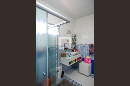 Casa à venda com 219m², 3 quartos e 3 vagasBanheiro da suíte