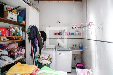 Casa à venda com 219m², 3 quartos e 3 vagasÁrea de serviço