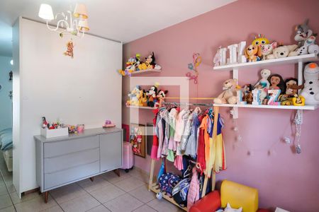 Casa à venda com 219m², 3 quartos e 3 vagasQuarto 2