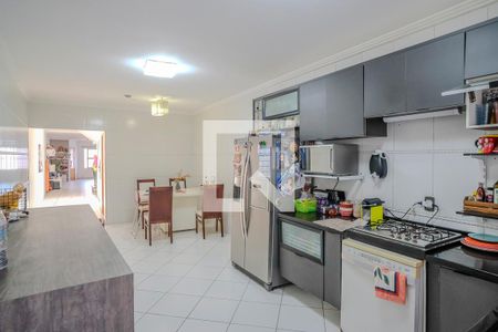 Casa à venda com 219m², 3 quartos e 3 vagasCozinha