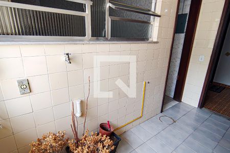 Apartamento à venda com 98m², 2 quartos e 2 vagasÁrea de Serviço