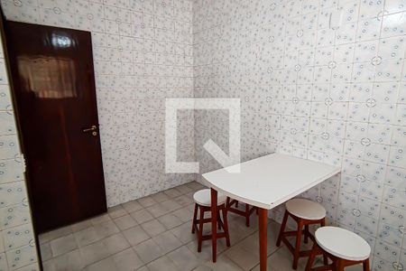 Apartamento à venda com 98m², 2 quartos e 2 vagascozinha